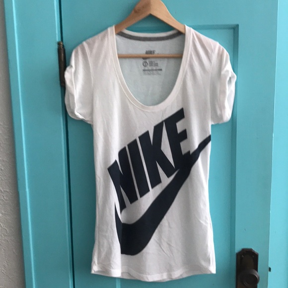 Nike Tops - Nike - coupe large short sleeves tee